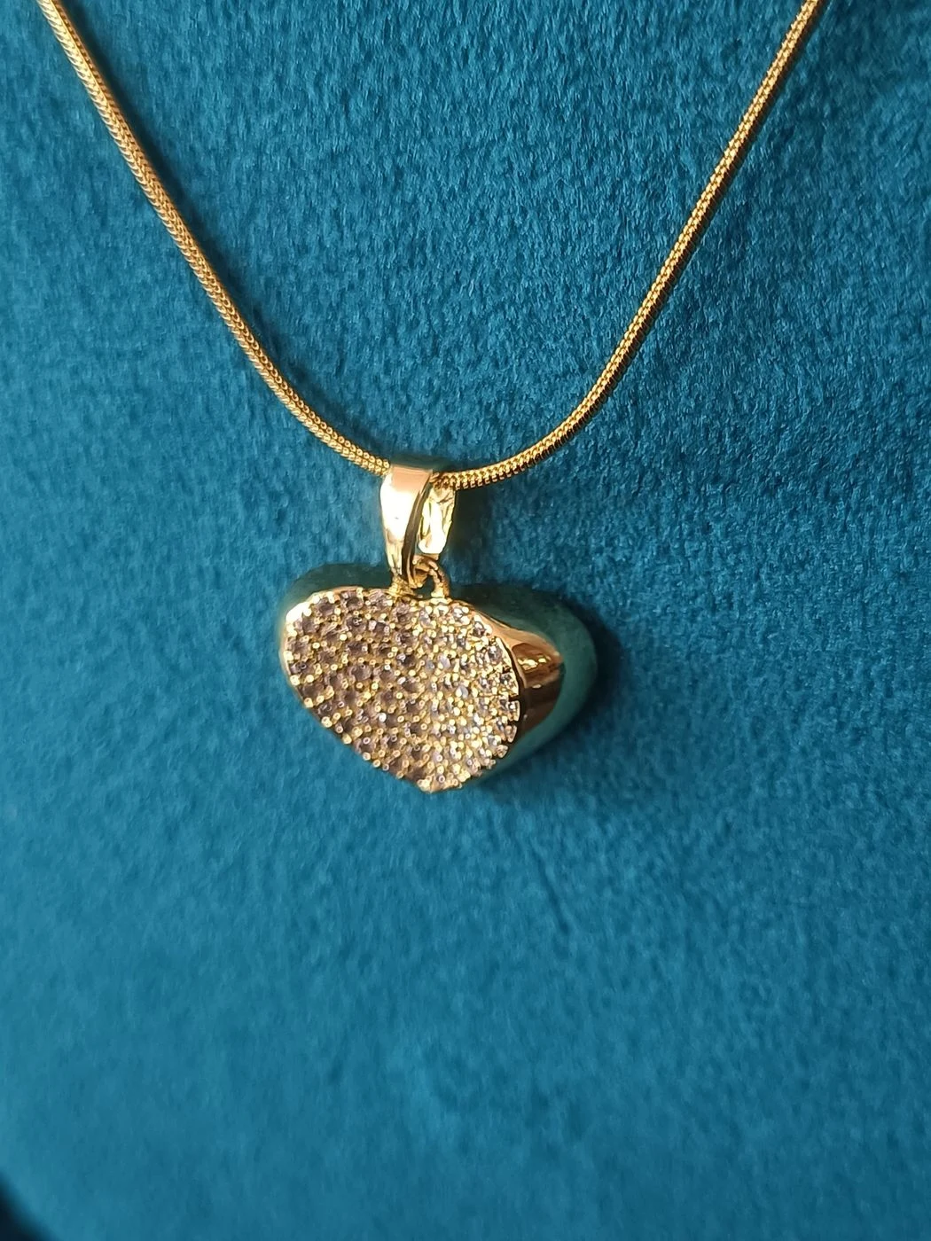 Stone studded heart necklace