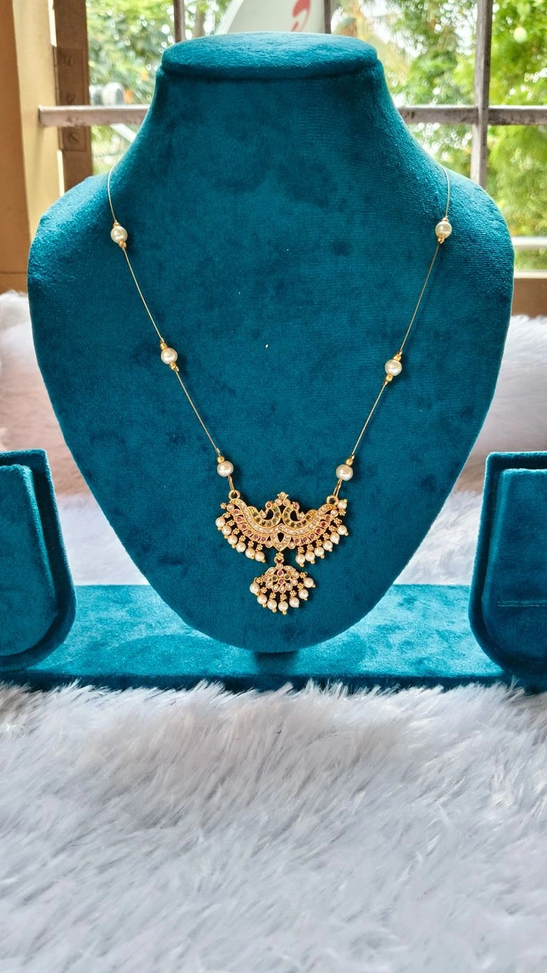 The Chandrika Twin-Peacock Choker